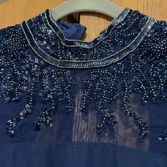 BASIX BLACK LABEL gown in navy blue mock neck - Picture 4 of 6